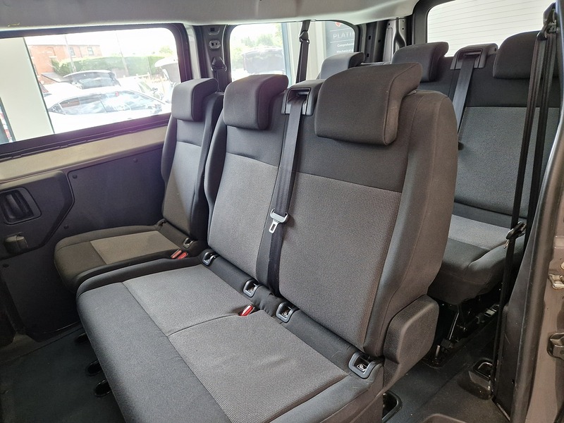 Vauxhall Vivaro Life Electric Combi - U12218