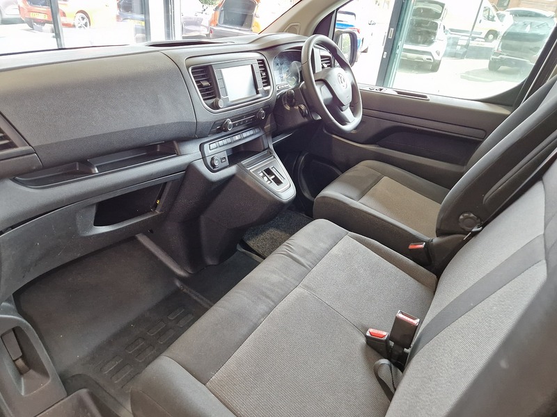 Vauxhall Vivaro Life Electric Combi - U12218