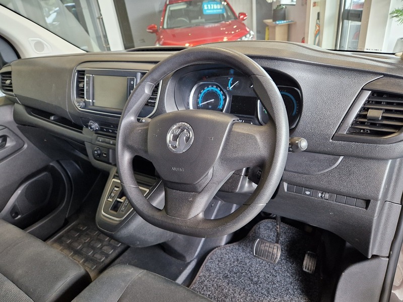 Vauxhall Vivaro Life Electric Combi - U12218