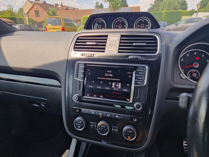Volkswagen Scirocco TSI BlueMotion Tech GT - U12221