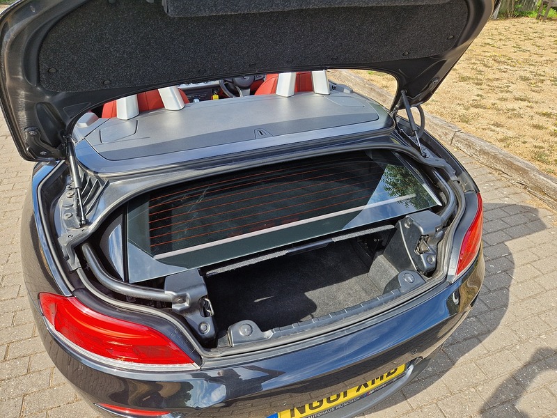 BMW Z4 30i M Sport Highline Edition - U12222