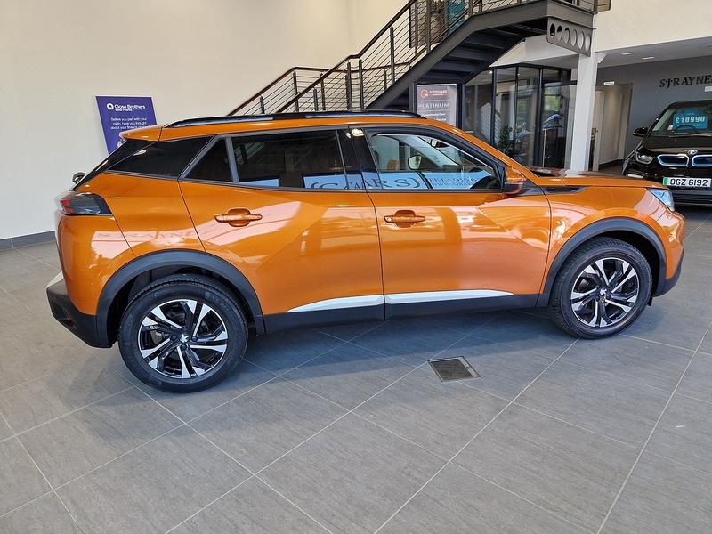 Peugeot 2008 PureTech Allure - U12223