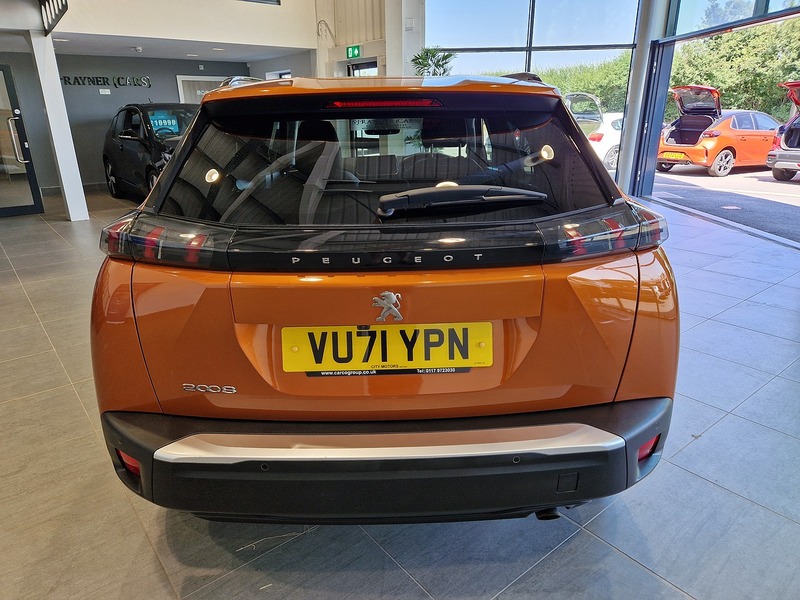 Peugeot 2008 PureTech Allure - U12223