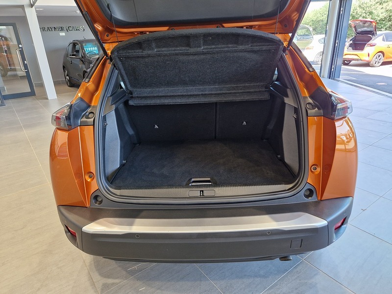 Peugeot 2008 PureTech Allure - U12223
