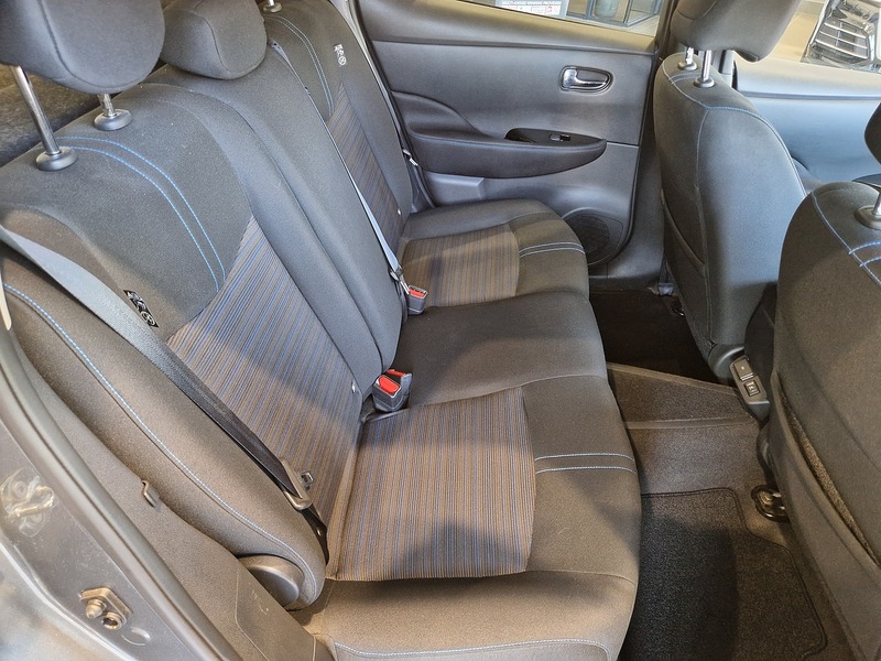 Nissan Leaf N-Connecta - U12228