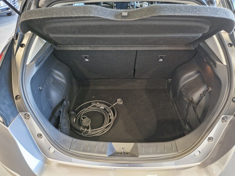 Nissan Leaf N-Connecta - U12228