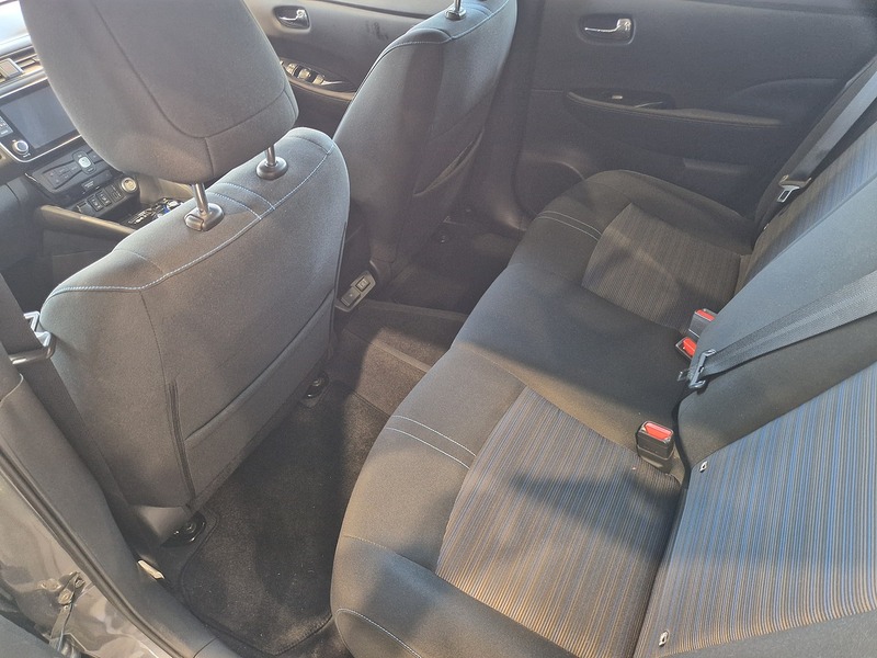 Nissan Leaf N-Connecta - U12228