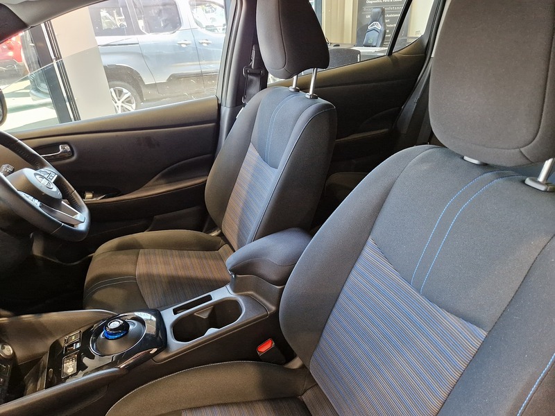 Nissan Leaf N-Connecta - U12228