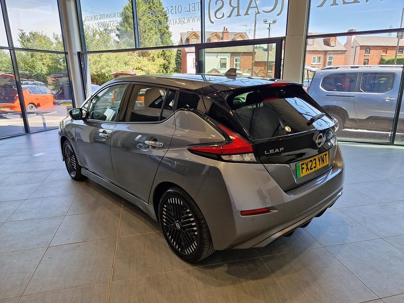 Nissan Leaf N-Connecta - U12228