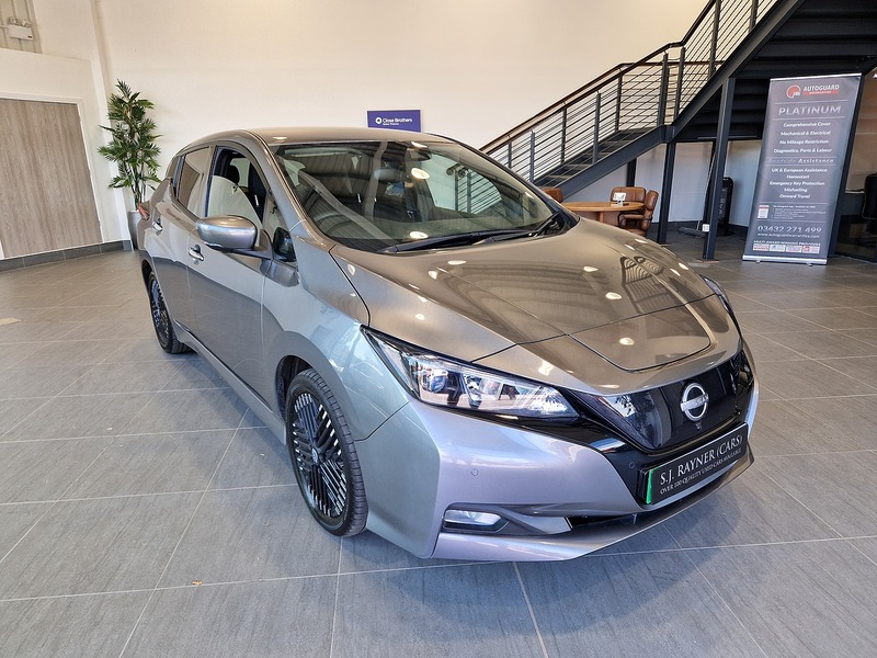 Nissan Leaf N-Connecta - U12228