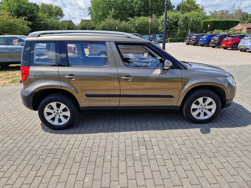 Skoda Yeti TDI S - U12232