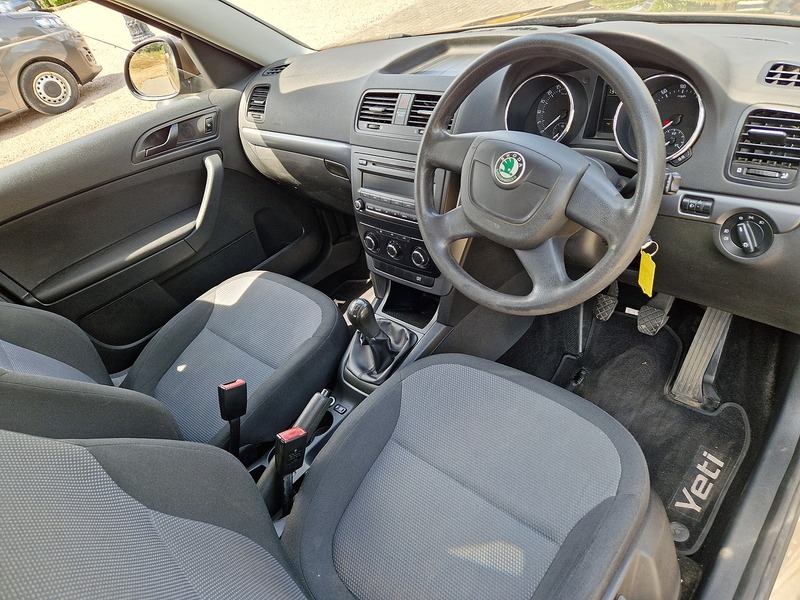 Skoda Yeti TDI S - U12232