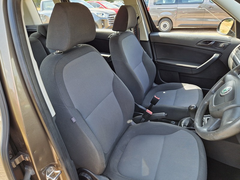 Skoda Yeti TDI S - U12232