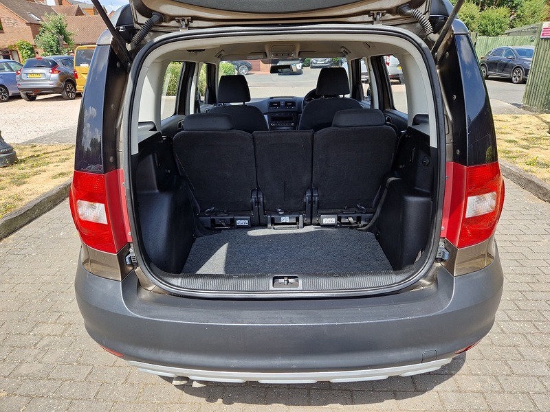 Skoda Yeti TDI S - U12232