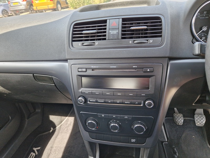 Skoda Yeti TDI S - U12232
