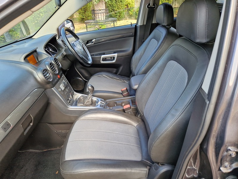 Vauxhall Antara CDTi Exclusiv - U12233