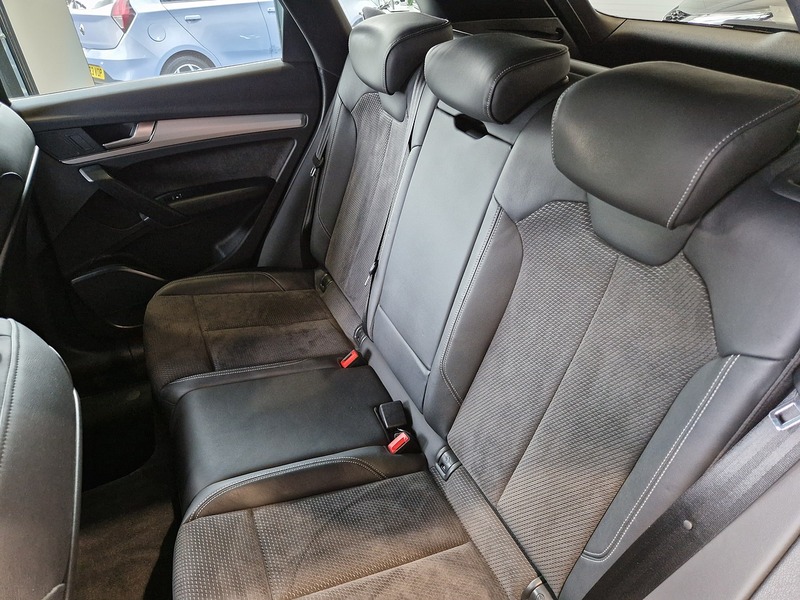Audi Q5 TFSI S line - U12237