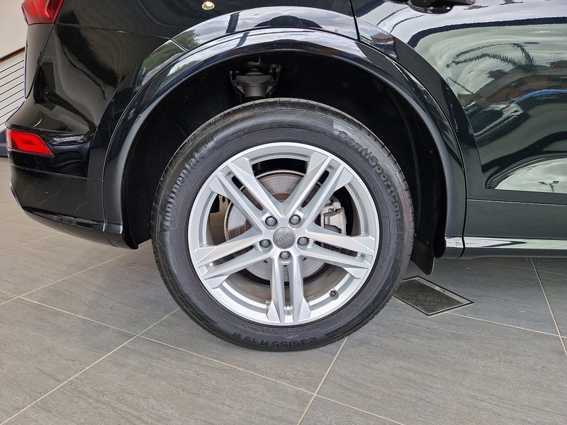 Audi Q5 TFSI S line - U12237