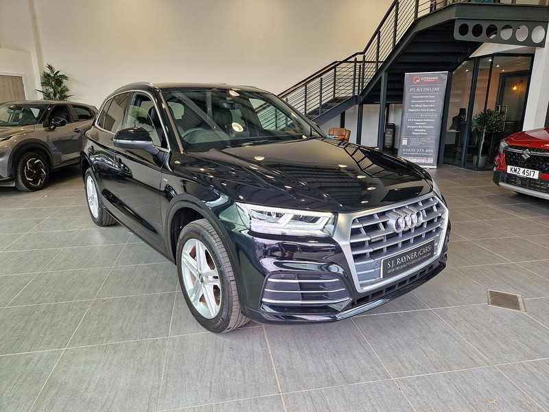 Audi Q5 TFSI S line - U12237