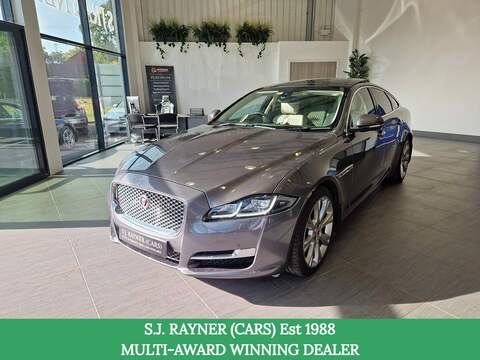 Jaguar XJ 530d Luxury Saloon 3.0 Automatic Diesel