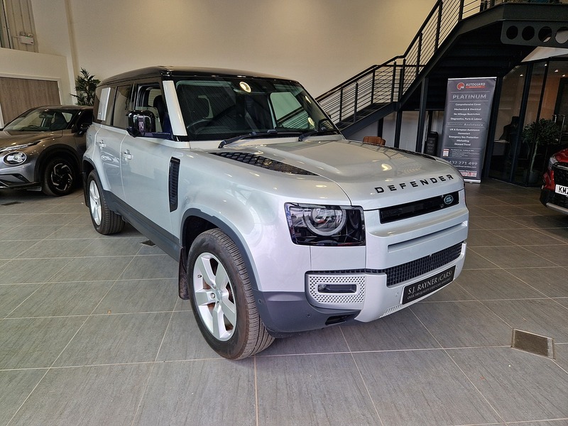 Land Rover Defender 110 SD4 First Edition - U12241