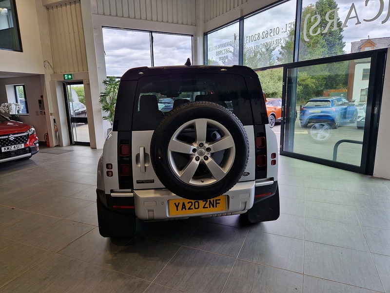 Land Rover Defender 110 SD4 First Edition - U12241