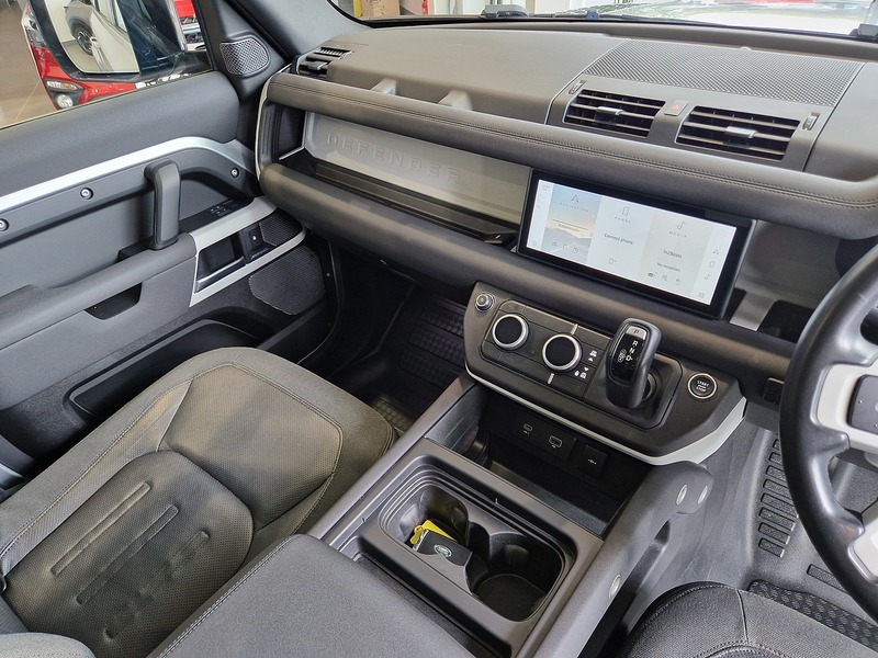 Land Rover Defender 110 SD4 First Edition - U12241