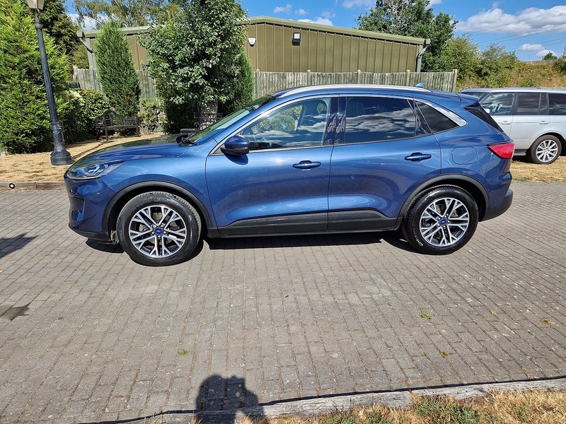 Ford Kuga EcoBlue Titanium Edition - U12246