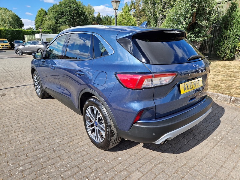 Ford Kuga EcoBlue Titanium Edition - U12246