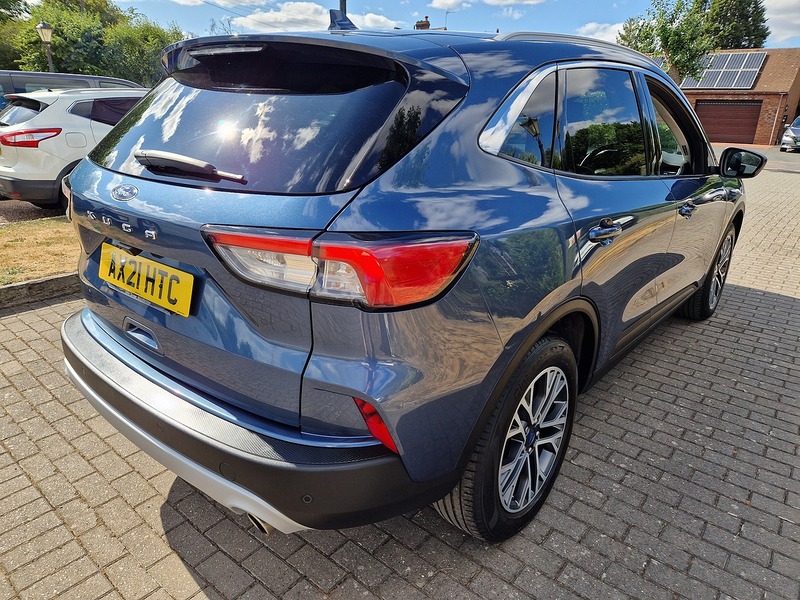 Ford Kuga EcoBlue Titanium Edition - U12246