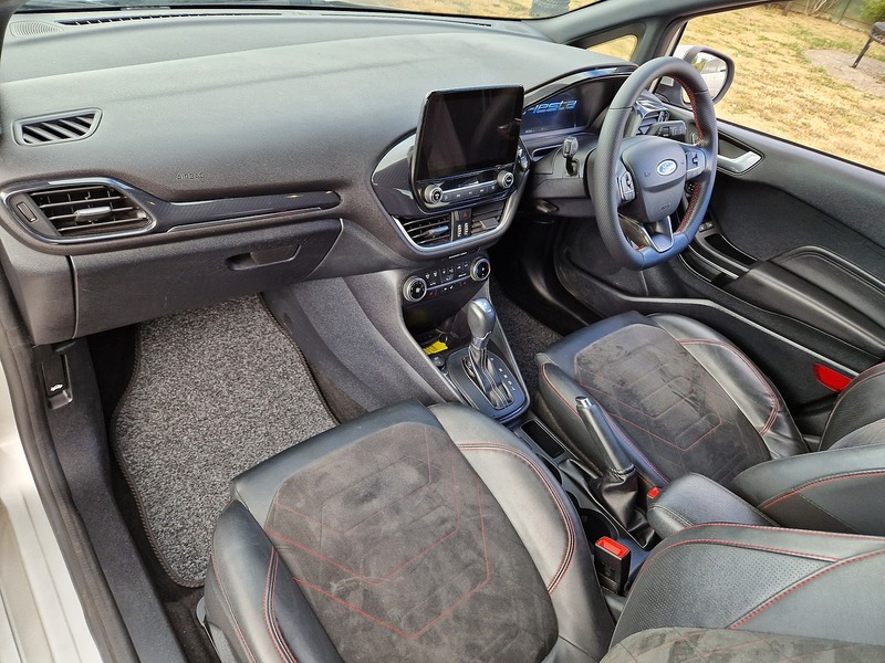 Ford Fiesta T EcoBoost MHEV ST-Line X - U12248