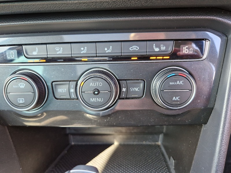Volkswagen Tiguan TDI BlueMotion Tech SEL - U12255