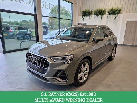 Audi Q3 2.2d Premium SUV 5dr Diesel DCT AWD Euro 6 (s/s) (170 ps)