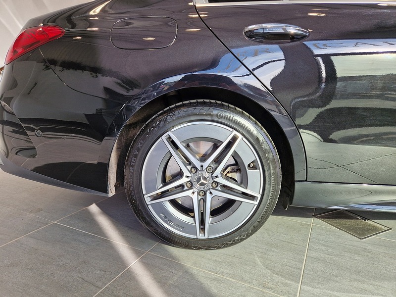 Mercedes-Benz C Class C300e AMG Line - U12258