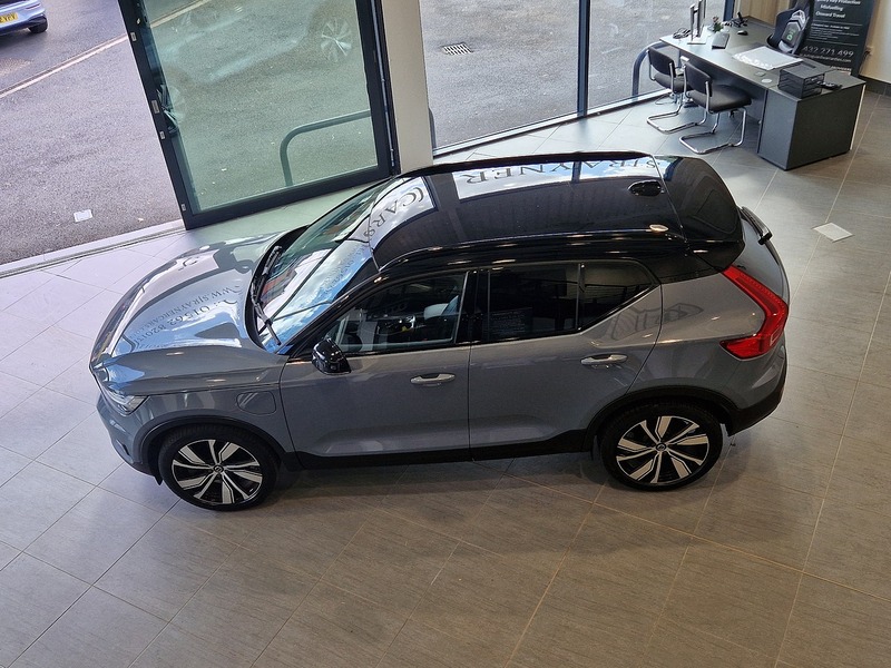 Volvo XC40 h T5 Twin Engine R-Design Pro - U12261