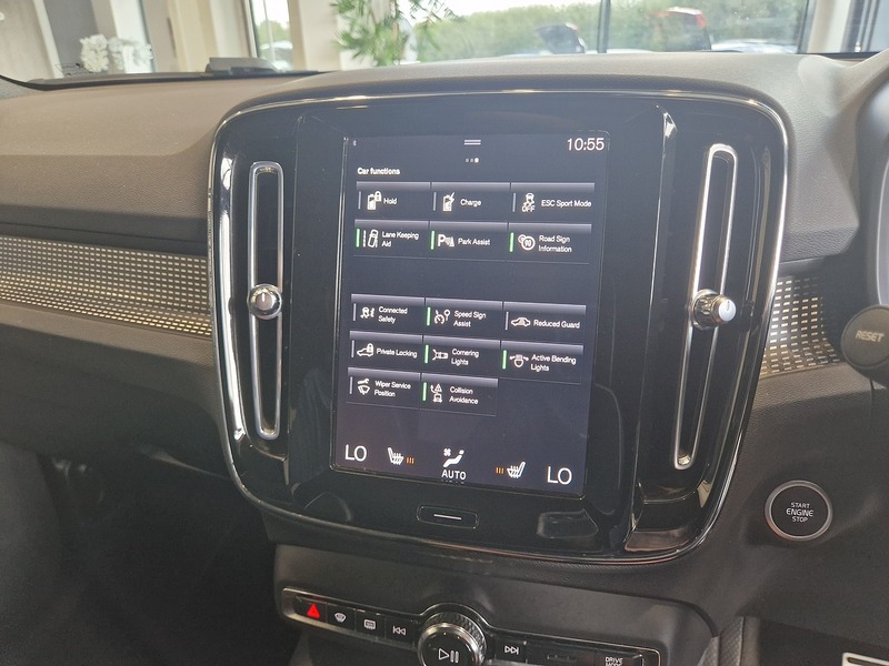Volvo XC40 h T5 Twin Engine R-Design Pro - U12261