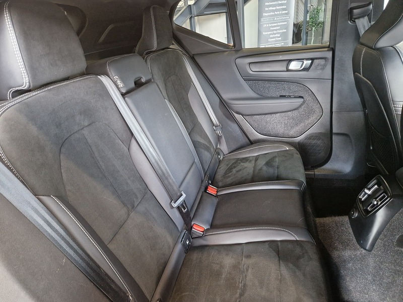 Volvo XC40 h T5 Twin Engine R-Design Pro - U12261