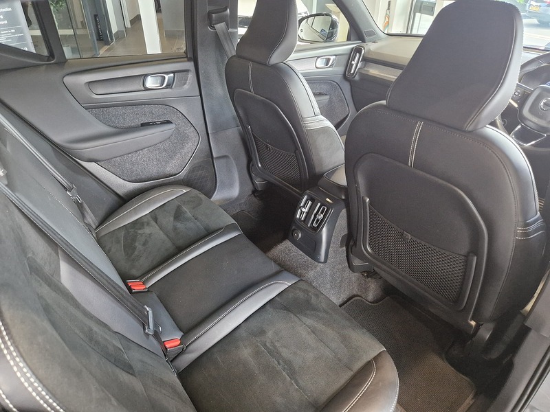 Volvo XC40 h T5 Twin Engine R-Design Pro - U12261