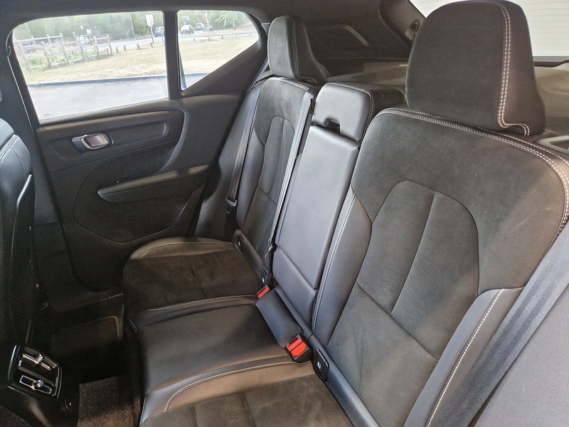 Volvo XC40 h T5 Twin Engine R-Design Pro - U12261
