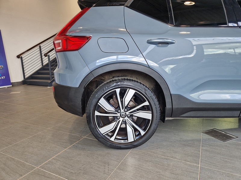 Volvo XC40 h T5 Twin Engine R-Design Pro - U12261