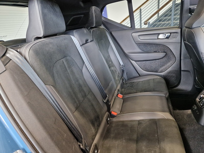 Volvo XC40 h T5 Ultimate Dark - U12264