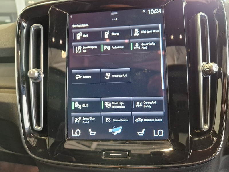 Volvo XC40 h T5 Ultimate Dark - U12264
