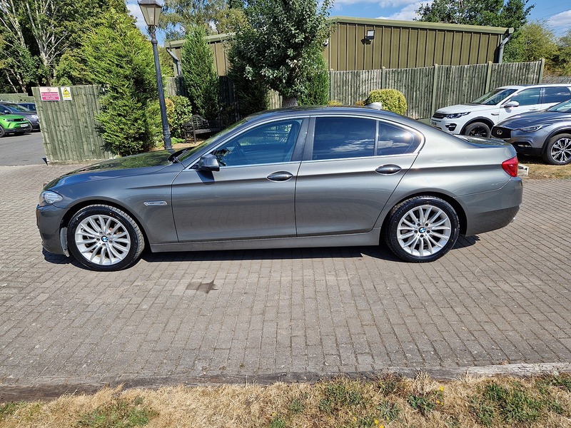 BMW 5 Series 530d Luxury - U12269