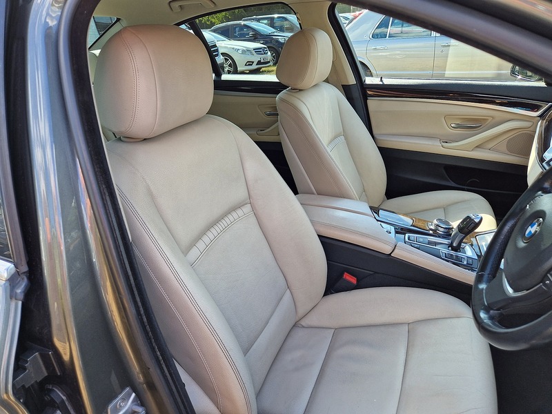 BMW 5 Series 530d Luxury - U12269