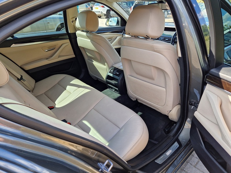 BMW 5 Series 530d Luxury - U12269