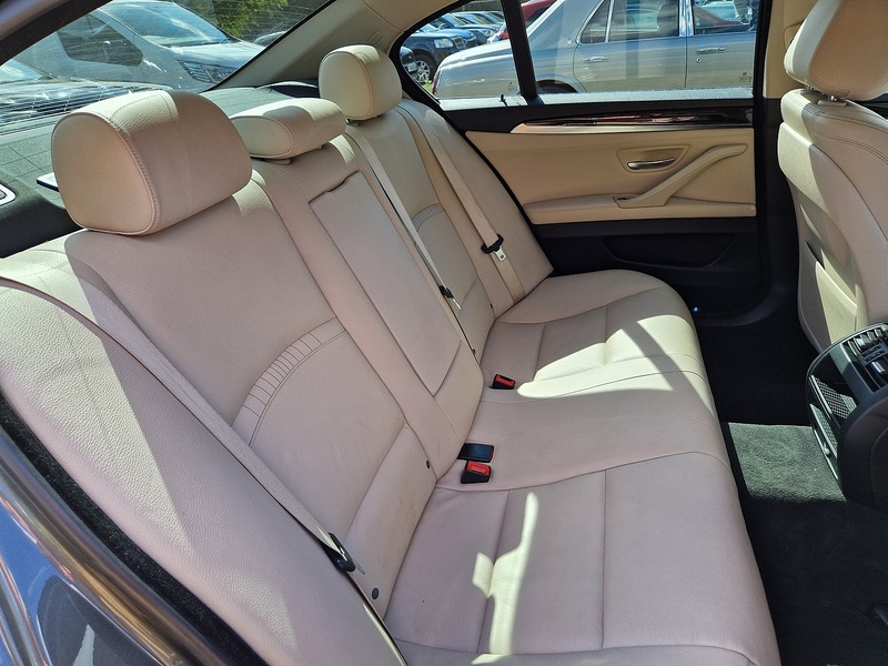 BMW 5 Series 530d Luxury - U12269