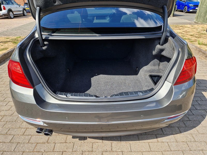 BMW 5 Series 530d Luxury - U12269