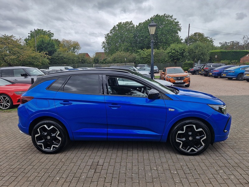 Vauxhall Grandland 1.2 Turbo Ultimate SUV 5dr Petrol Manual Euro 6 (s/s) (130 ps) - U12270
