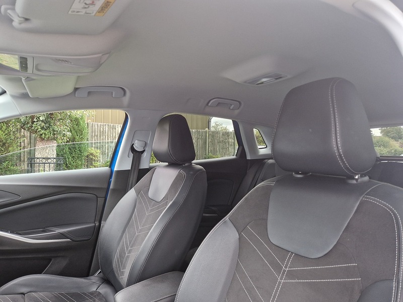 Vauxhall Grandland 1.2 Turbo Ultimate SUV 5dr Petrol Manual Euro 6 (s/s) (130 ps) - U12270