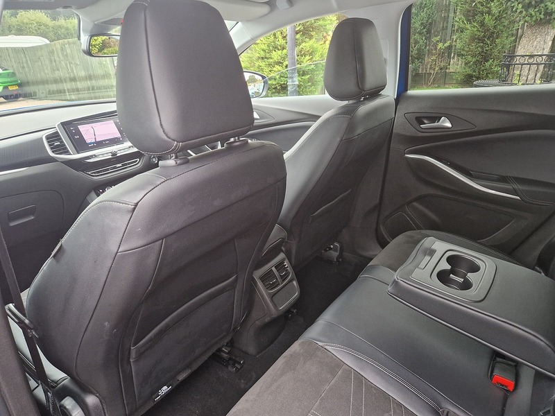 Vauxhall Grandland 1.2 Turbo Ultimate SUV 5dr Petrol Manual Euro 6 (s/s) (130 ps) - U12270